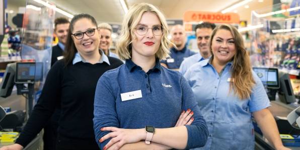 Myymäläporukka_16_9