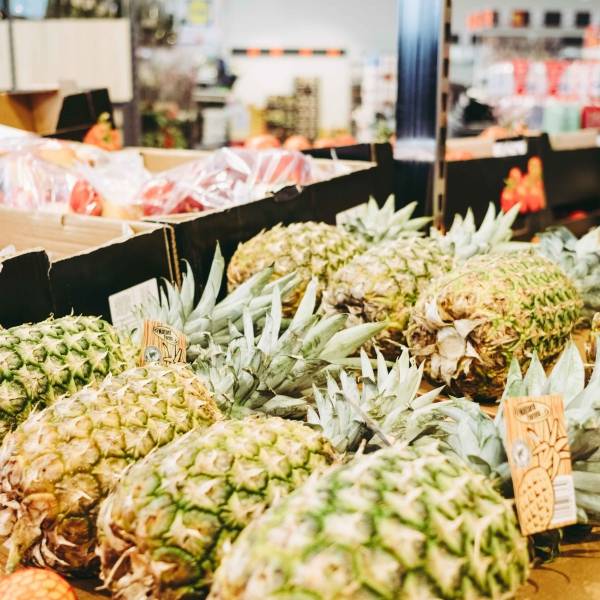 Verkauf-Ananas-16zu9